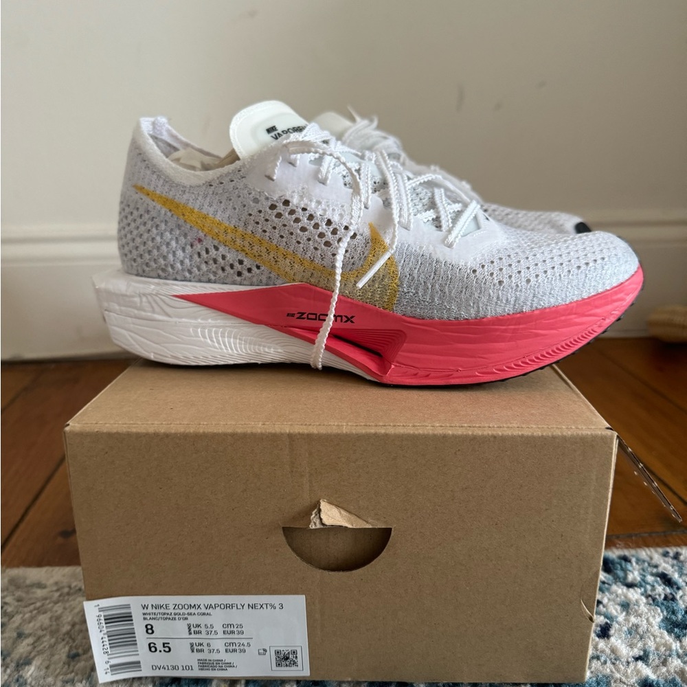 Womens Nike Vaporflys 3